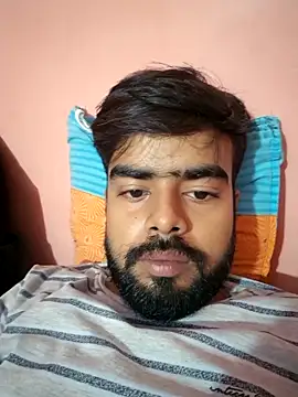 Snapshot of soniriyaa010101 chatting on 10-20-25, 06:03 soniriyaa010101 online show from 10-20-25, 06:03