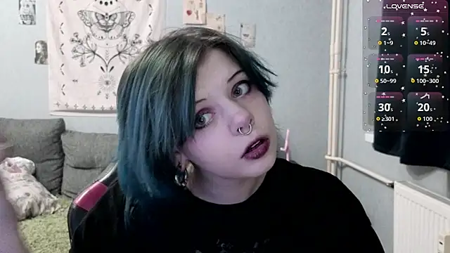 Snapshot of Alice_Zev chatting on 11-16-25, 09:53 Alice Zev online show from 11-16-25, 09:53