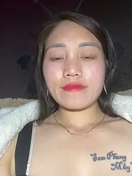 Snapshot of chipp-bong chatting on 11-30-25, 02:32 chipp-bong online show from 11-30-25, 02:32