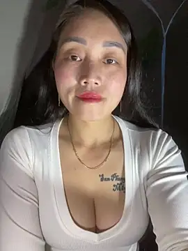 Snapshot of chipp-bong chatting on 12-16-25, 01:16 chipp-bong online show from 12-16-25, 01:16