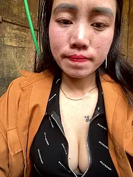 Snapshot of chipp-bong chatting on 01-13-26, 06:08 chipp-bong online show from 01-13-26, 06:08