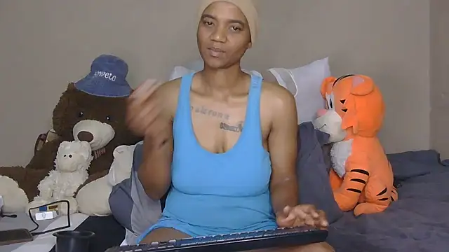 JANIELEE online show from 09-14-25, 01:16