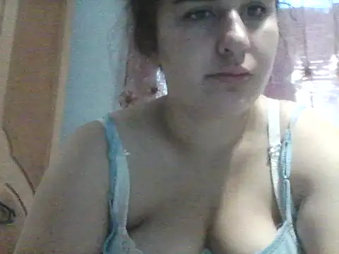 Snapshot of KikiCatty chatting on 09-11-25, 08:25 KikiCatty online show from 09-11-25, 08:25