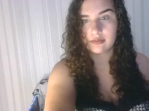 Snapshot of KikiCatty chatting on 09-30-25, 08:19 KikiCatty online show from 09-30-25, 08:19