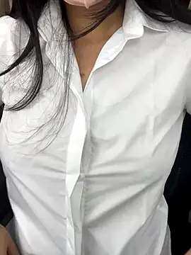 Snapshot of Jying_818 chatting on 09-21-25, 03:35 Jying 818 online show from 09-21-25, 03:35