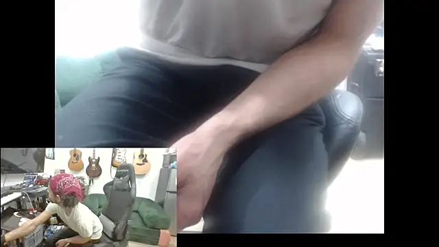 Snapshot of Stringin69 chatting on 02-16-26, 07:26 Stringin69 online show from 02-16-26, 07:26