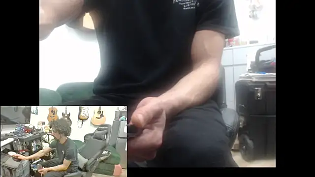 Snapshot of Stringin69 chatting on 02-17-26, 12:07 Stringin69 online show from 02-17-26, 12:07