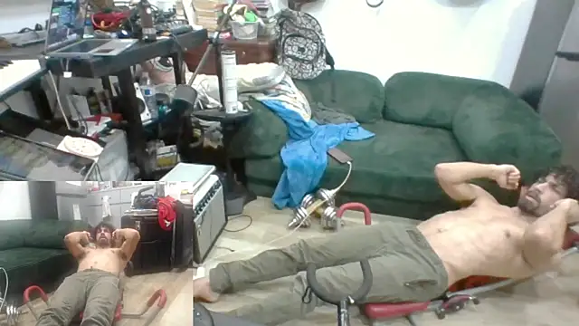 Snapshot of Stringin69 chatting on 02-18-26, 08:38 Stringin69 online show from 02-18-26, 08:38