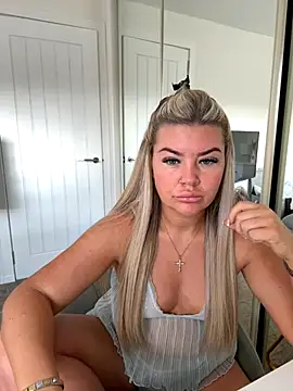 EmilyKingg online show from 09-11-25, 10:48