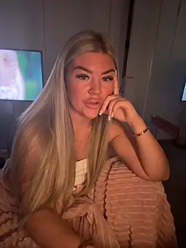 EmilyKingg online show from 09-29-25, 06:57