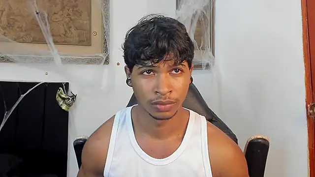 Snapshot of cassian_gold chatting on 11-01-25, 09:28 cassian gold online show from 11-01-25, 09:28