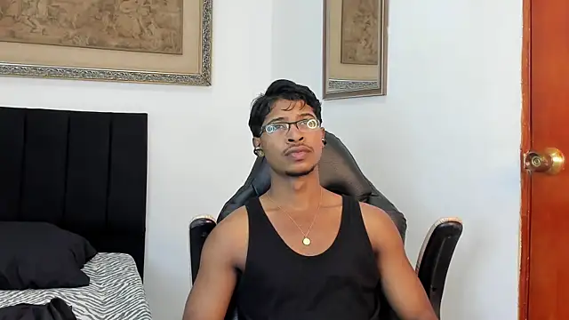 Snapshot of cassian_gold chatting on 11-10-25, 08:30 cassian gold online show from 11-10-25, 08:30