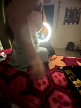 Snapshot of pranjal00000 chatting on 12-02-25, 06:03 pranjal00000 online show from 12-02-25, 06:03