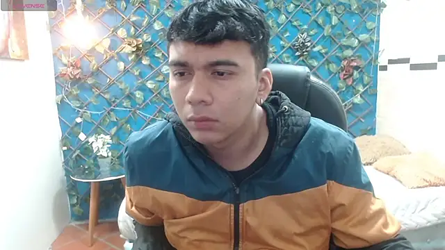 titanxero online show from 11-21-25, 01:21