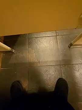 Snapshot of maxelbueno chatting on 11-16-25, 10:37 maxelbueno online show from 11-16-25, 10:37