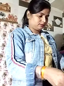 Hot-Pooja25 online show from 02-09-26, 03:38