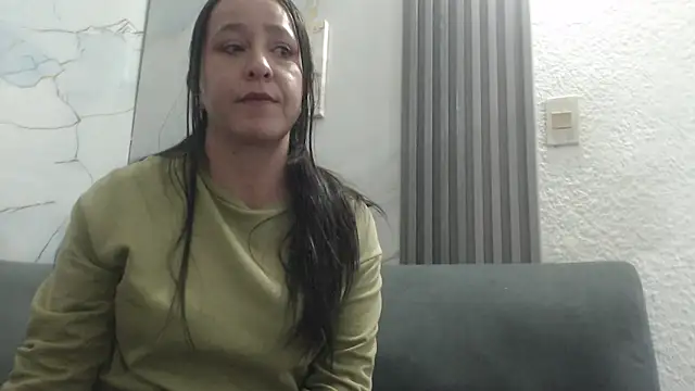 MelissaCooper   online show from 09-15-25, 08:31