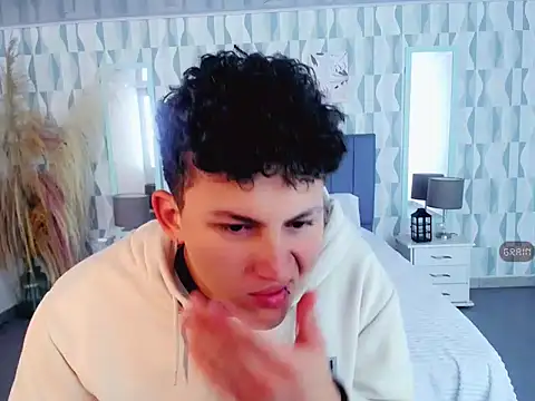 Axel savage online show from 10-26-25, 12:11