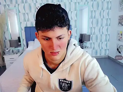 Axel savage online show from 10-27-25, 02:54