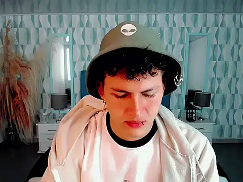 Axel savage online show from 10-31-25, 12:06