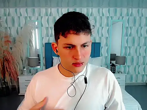 Axel savage online show from 11-13-25, 02:27