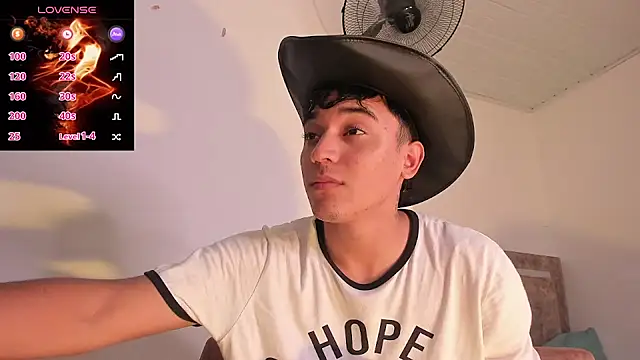 Austin Cardieff  online show from 10-08-25, 07:33