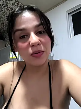 Snapshot of Daniela-rosee chatting on 09-28-25, 12:16 Daniela-rosee online show from 09-28-25, 12:16