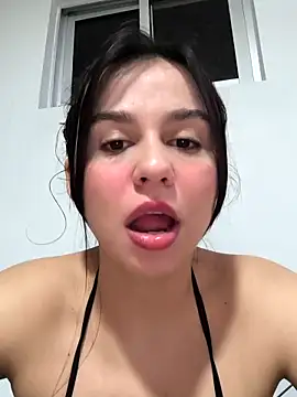 Snapshot of Daniela-rosee chatting on 10-17-25, 01:42 Daniela-rosee online show from 10-17-25, 01:42