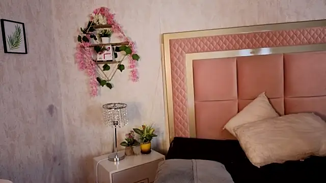 RobinBennett online show from 12-18-25, 12:11