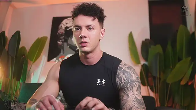 Thomas Falcon online show from 11-25-25, 11:49