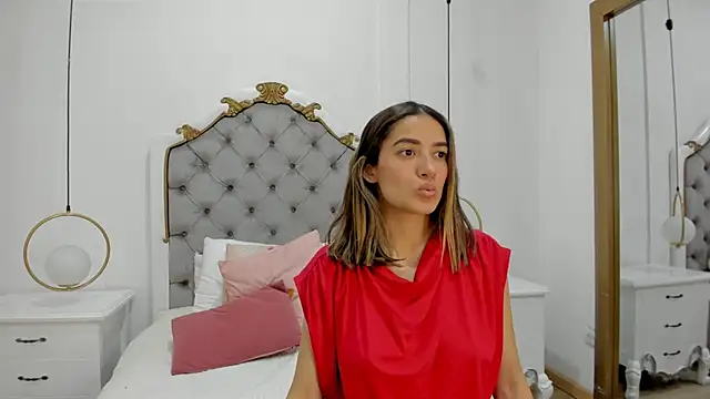 Skylerwhite02 online show from 04-08-26, 03:28