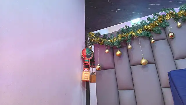 kissme luna online show from 12-15-25, 07:07