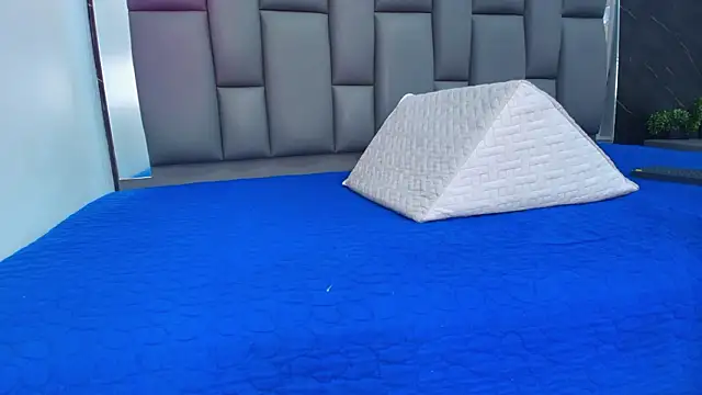 kissme luna online show from 02-28-26, 07:04