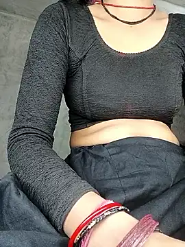 Snapshot of Aasha_devi05 chatting on 10-16-25, 10:44 Aasha devi05 online show from 10-16-25, 10:44