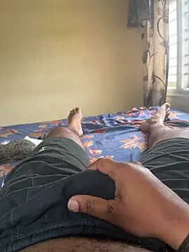 Snapshot of cookie-n-cream chatting on 09-10-25, 05:18 cookie-n-cream online show from 09-10-25, 05:18