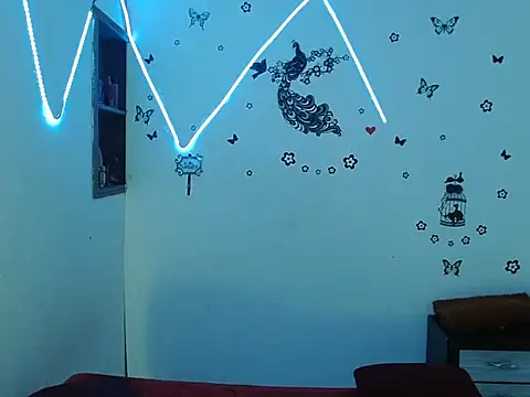 Mia2xsmith online show from 11-05-25, 03:06