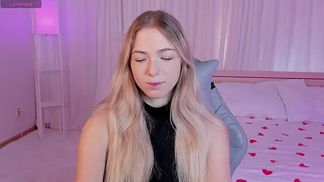 Susan Mimi online show from 11-20-25, 04:23