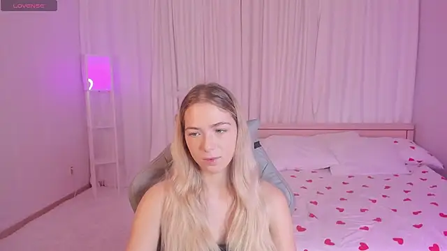 Susan Mimi online show from 11-21-25, 03:16