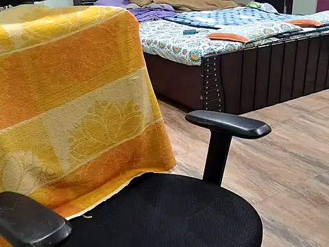 Snapshot of ZoroArcher chatting on 11-14-25, 07:34 ZoroArcher online show from 11-14-25, 07:34