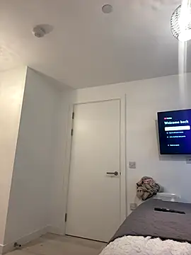 SexySaraxxoo online show from 12-17-25, 02:12