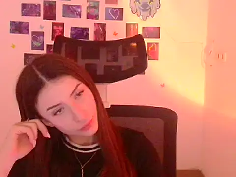 AlisaBubbles online show from 11-21-25, 06:45