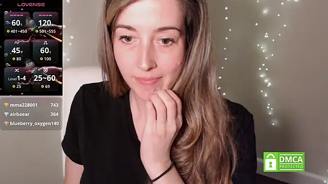 Snapshot of SuggestiveBehavior chatting on 10-25-25, 02:08 SuggestiveBehavior online show from 10-25-25, 02:08