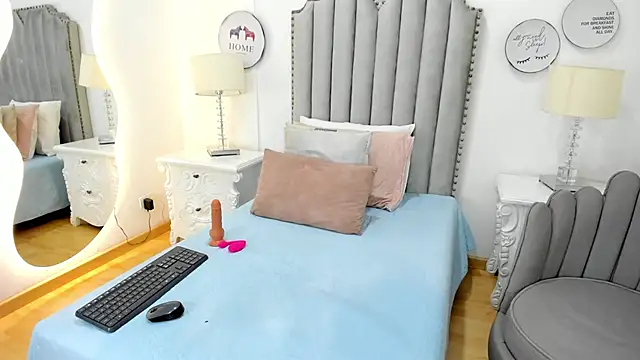 CherryVelvet19 online show from 09-25-25, 11:36