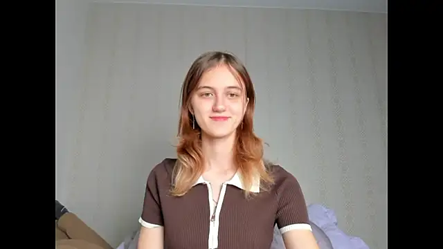 dreamy pollyyy online show from 10-19-25, 07:25