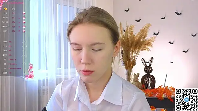 Succubelle online show from 11-05-25, 06:13