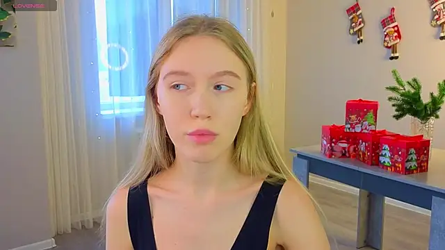 Succubelle online show from 12-19-25, 07:26