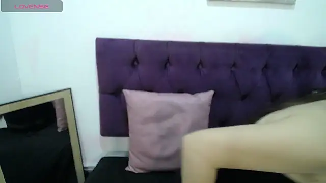 Snapshot of SofiaKitty-love chatting on 10-08-25, 06:49 SofiaKitty-love online show from 10-08-25, 06:49