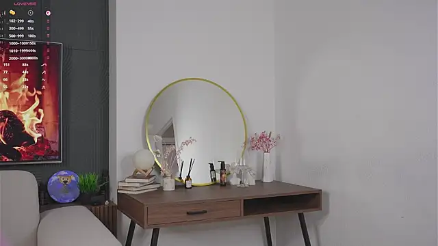 EmelySwickheimer online show from 10-16-25, 07:04