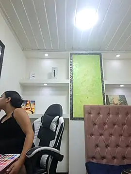 susan mooree online show from 11-17-25, 06:57