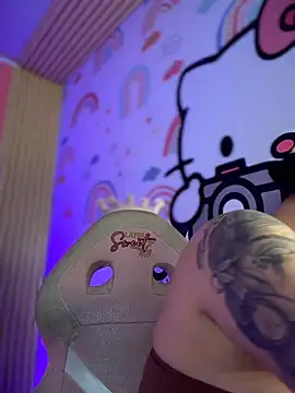 Megaan  More online show from 02-06-26, 02:27